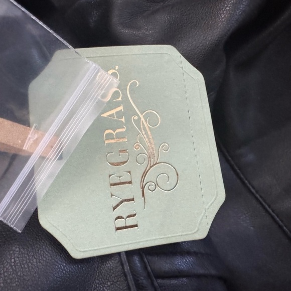 Ryegrass Belted Faux Leather Women's Pants Size 6 NWT Casual, Fall, Quiet Luxury - Picture 14 of 16